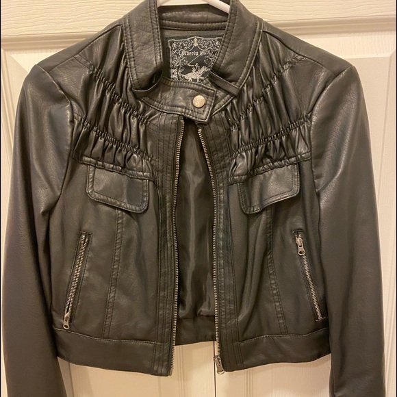 Leather Jacket - Picture 1 of 5